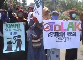 Mahasiswa di Malang Tolak Kenaikan BBM