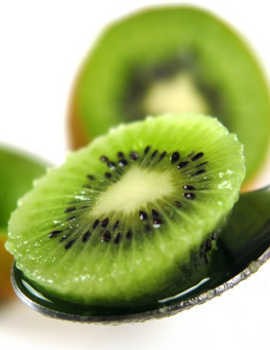Kiwi, si Asam yang Kaya Asam Folat dan Vitamin C