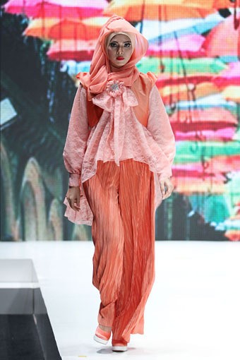 Jakarta, Indonesia - 31 Mei. Sisesa by Merry Pramono Romantic Youth. Indonesia Islamic Fashion Fair 2013 at Jakarta Convention Center. 31 Mei 2013. Senayan. Jakarta. [Foto: Mohammad Abduh/Wolipop]