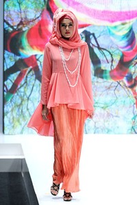 Jakarta, Indonesia - 31 Mei. Sisesa by Merry Pramono Romantic Youth. Indonesia Islamic Fashion Fair 2013 at Jakarta Convention Center. 31 Mei 2013. Senayan. Jakarta. [Foto: Mohammad Abduh/Wolipop]