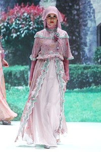 Jakarta, Indonesia - 31 Mei. Colour of Romance by Tuty Adib. Indonesia Islamic Fashion Fair 2013 at Jakarta Convention Center. 31 Mei 2013. Senayan. Jakarta. [Foto: Mohammad Abduh/Wolipop]