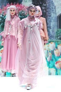 Jakarta, Indonesia - 31 Mei. Colour of Romance by Tuty Adib. Indonesia Islamic Fashion Fair 2013 at Jakarta Convention Center. 31 Mei 2013. Senayan. Jakarta. [Foto: Mohammad Abduh/Wolipop]