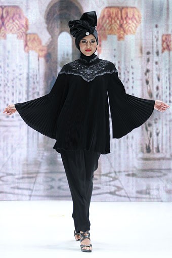 Jakarta, Indonesia - 31 Mei. Maharani by Nana Krit Muslim Wear in Modernity. Indonesia Islamic Fashion Fair 2013 at Jakarta Convention Center. 31 Mei 2013. Senayan. Jakarta. [Foto: Mohammad Abduh/Wolipop]