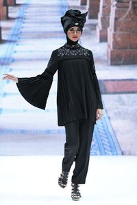 Jakarta, Indonesia - 31 Mei. Maharani by Nana Krit Muslim Wear in Modernity. Indonesia Islamic Fashion Fair 2013 at Jakarta Convention Center. 31 Mei 2013. Senayan. Jakarta. [Foto: Mohammad Abduh/Wolipop]