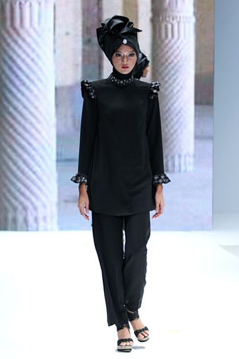 Jakarta, Indonesia - 31 Mei. Maharani by Nana Krit Muslim Wear in Modernity. Indonesia Islamic Fashion Fair 2013 at Jakarta Convention Center. 31 Mei 2013. Senayan. Jakarta. [Foto: Mohammad Abduh/Wolipop]