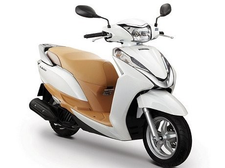12 Juni Honda Siap Luncurkan Skuter Baru