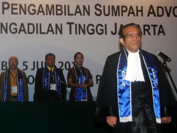 Peradi Angkat 1.600 Advokat