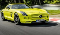 SLS AMG Electric Drive memiliki baterai lithium-ion berkapasitas 60 kWh yang memberikan tenaga untuk 4 motor listrik. (dok. Mercedes-Benz)