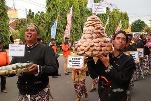 Uniknya Kirab dan Gebyar Pasar Tradisional Yogya