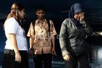 Tegur Penumpang Tak Bertiket, Fathmah Kena Bogem