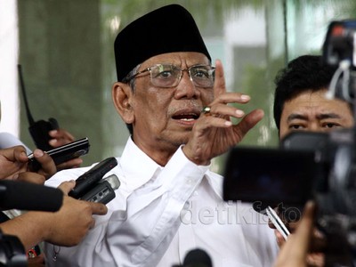 Hasyim Muzadi Temui Abraham Samad