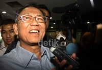 Dada berstatus sebagai saksi dalam kasus suap kepada hakim Setyabudi Tejocahyono, yang menjadi ketua majelis kasus bansos di Pemkot Bandung. Lamhot Aritonang/detikFoto.