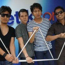Video Klip Hargai Aku Ditonton 12 Juta Kali, Armada Bikin Film