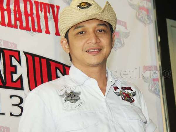 Topi Cowboy Pasha Ungu Topi Cowboy Pasha Ungu