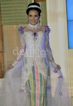 Ayu Ting Ting Cantik Berkebaya Pengantin