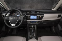 Tidak hanya itu, Toyota Corolla lebih 16 mm dan tinggi 10 mm. Dengan improvement tersebut berimbas pada kondisi kabin yang lebih lapang penumpang pun lebih merasa nyaman. (dok Toyota)