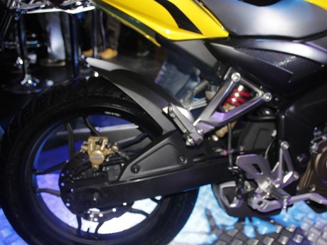 Spesifikasi Lengkap Kawasaki Bajaj Pulsar 200NS