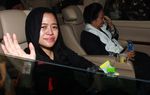 Wanita Ini Teriaki Mega Sebagai Anaknya