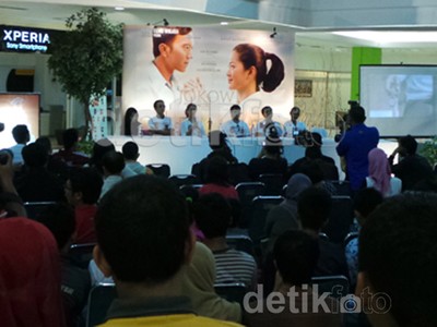 Penggemar di Solo Antusias Sambut Bintang Film Jokowi