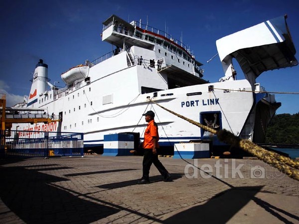 KMP Portlink Milik ASDP Resmi Melaut