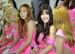 SNSD Tampil Serba Pink di Jumpa Pers Girls & Peace Seoul