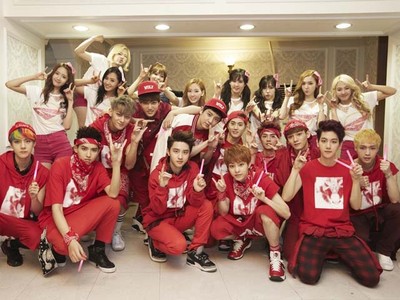 Super Junior, SHINee dan EXO Ramaikan Konser SNSD di Seoul