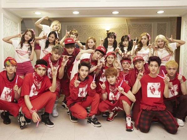 Super Junior, SHINee dan EXO Ramaikan Konser SNSD di Seoul