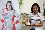 Alexandra Siap Raih Podium di Formula Renault Rounds