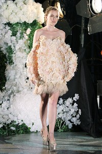 Jakarta, Indonesia - 04 Juni. Windy Chandra Trunk Show 2013 Le Jardin du Paradise at Plaza Indonesia Lt.4. 04 Juni 2013. Jakarta. [Foto: Mohammad Abduh/Wolipop]