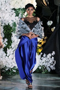 Jakarta, Indonesia - 04 Juni. Windy Chandra Trunk Show 2013 Le Jardin du Paradise at Plaza Indonesia Lt.4. 04 Juni 2013. Jakarta. [Foto: Mohammad Abduh/Wolipop]