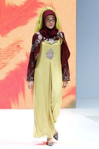 Jakarta, Indonesia - 02 Juni. Donggala Exquisite Looks by Nieta Hidayani. Indonesia Islamic Fashion Fair 2013 at Jakarta Convention Center. 02 Juni 2013. Senayan. Jakarta. [Foto: Mohammad Abduh/Wolipop]