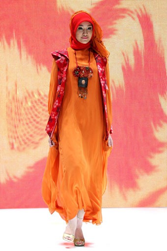 Jakarta, Indonesia - 02 Juni. Donggala Exquisite Looks by Nieta Hidayani. Indonesia Islamic Fashion Fair 2013 at Jakarta Convention Center. 02 Juni 2013. Senayan. Jakarta. [Foto: Mohammad Abduh/Wolipop]