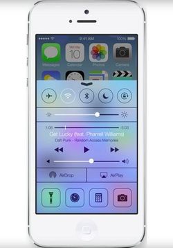 Perubahan Radikal Apple di iOS 7