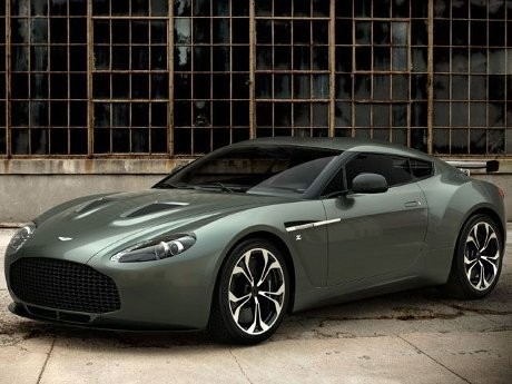 5 Merek Mobil Inggris Paling Sporty