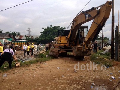 Ratusan Rumah di Kembangan Dibongkar