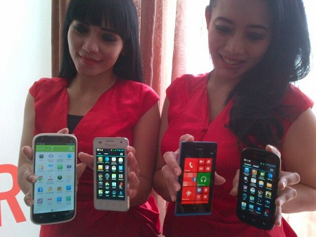 Parade Android Smartfren dan Windows Phone 8 CDMA