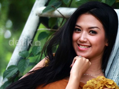 Cantik Alami Sylvia Fully