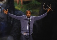 Bintang 'Django Unchained', Jamie Foxx berhasil membawa pulang penghargaan Virtuoso. REUTERS/Mario Anzuoni.