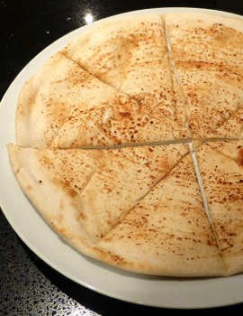 Sebelum Melahap Pizza, Cek Dulu Kalori Per Potongnya!