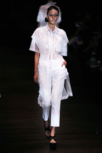 Jakarta, Indonesia - 05 Juni. Postcard by Biyan Wanaatmadja 30 Year in Fashion at Grand Ballroom Hotel Mulia. 05 Juni 2013. Senayan. Jakarta. [Foto: Mohammad Abduh/Wolipop]