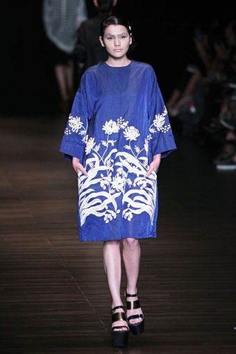 Jakarta, Indonesia - 05 Juni. Postcard by Biyan Wanaatmadja 30 Year in Fashion at Grand Ballroom Hotel Mulia. 05 Juni 2013. Senayan. Jakarta. [Foto: Mohammad Abduh/Wolipop]