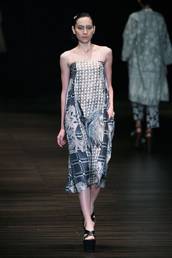 Jakarta, Indonesia - 05 Juni. Postcard by Biyan Wanaatmadja 30 Year in Fashion at Grand Ballroom Hotel Mulia. 05 Juni 2013. Senayan. Jakarta. [Foto: Mohammad Abduh/Wolipop]