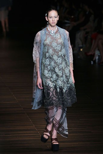 Jakarta, Indonesia - 05 Juni. Postcard by Biyan Wanaatmadja 30 Year in Fashion at Grand Ballroom Hotel Mulia. 05 Juni 2013. Senayan. Jakarta. [Foto: Mohammad Abduh/Wolipop]