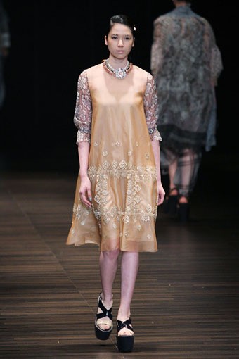 Jakarta, Indonesia - 05 Juni. Postcard by Biyan Wanaatmadja 30 Year in Fashion at Grand Ballroom Hotel Mulia. 05 Juni 2013. Senayan. Jakarta. [Foto: Mohammad Abduh/Wolipop]