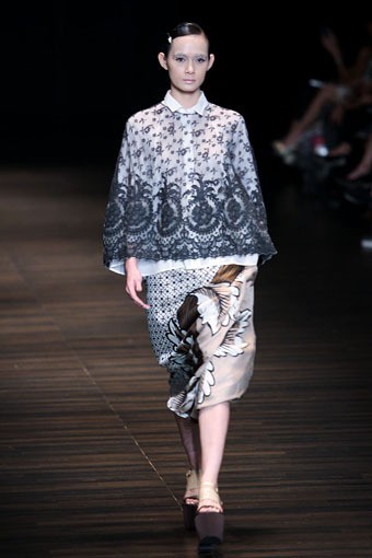 Jakarta, Indonesia - 05 Juni. Postcard by Biyan Wanaatmadja 30 Year in Fashion at Grand Ballroom Hotel Mulia. 05 Juni 2013. Senayan. Jakarta. [Foto: Mohammad Abduh/Wolipop]