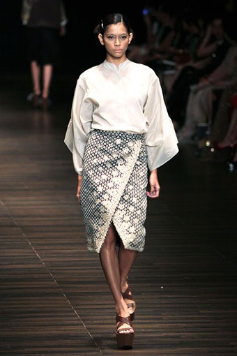 Jakarta, Indonesia - 05 Juni. Postcard by Biyan Wanaatmadja 30 Year in Fashion at Grand Ballroom Hotel Mulia. 05 Juni 2013. Senayan. Jakarta. [Foto: Mohammad Abduh/Wolipop]