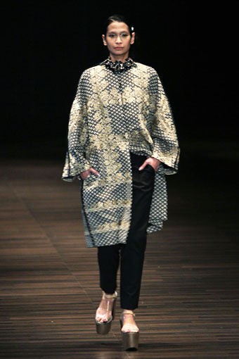 Jakarta, Indonesia - 05 Juni. Postcard by Biyan Wanaatmadja 30 Year in Fashion at Grand Ballroom Hotel Mulia. 05 Juni 2013. Senayan. Jakarta. [Foto: Mohammad Abduh/Wolipop]