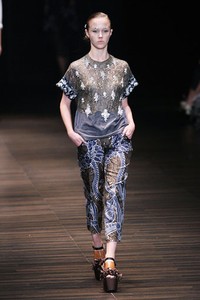 Jakarta, Indonesia - 05 Juni. Postcard by Biyan Wanaatmadja 30 Year in Fashion at Grand Ballroom Hotel Mulia. 05 Juni 2013. Senayan. Jakarta. [Foto: Mohammad Abduh/Wolipop]