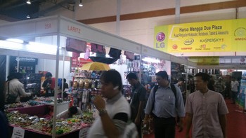     Menurut Alex Sinaga, Ketua Umum ATSI, acara ICS kali ini diikuti oleh 23 perusahaan yang bergerak dibidang ICT, 4 operator dan 19 prinsiple dan distributor ponsel.