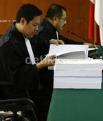 Dua Penyuap Luthfi Dituntut 4,5 Tahun Penjara